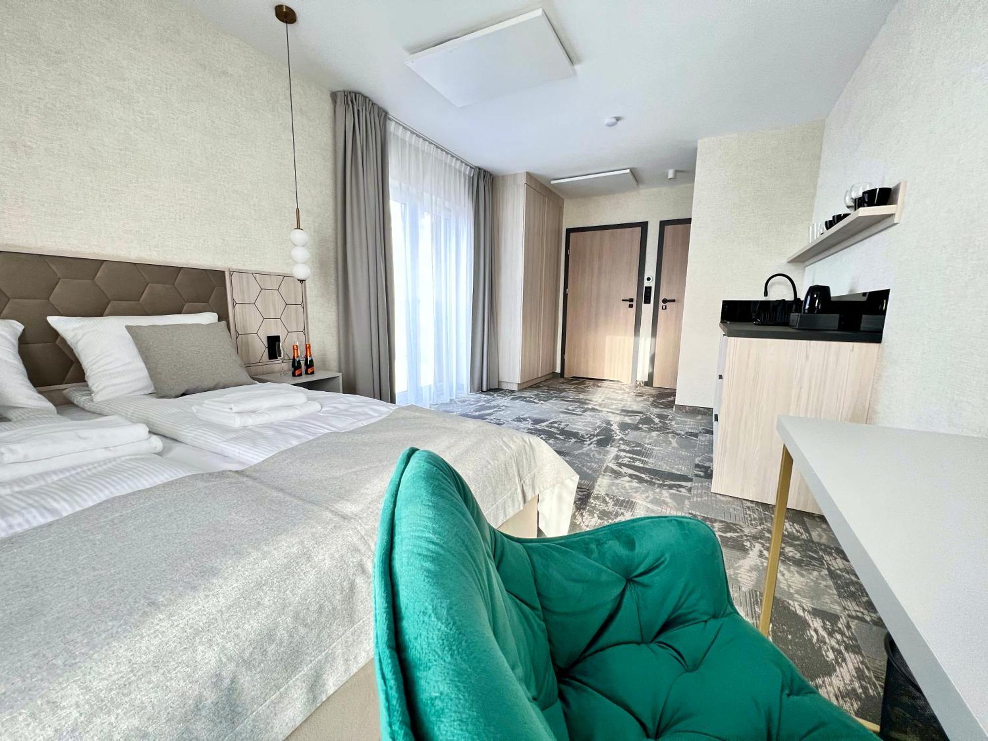 Silver Baltic Aparthotel Колобжег Екстериор снимка