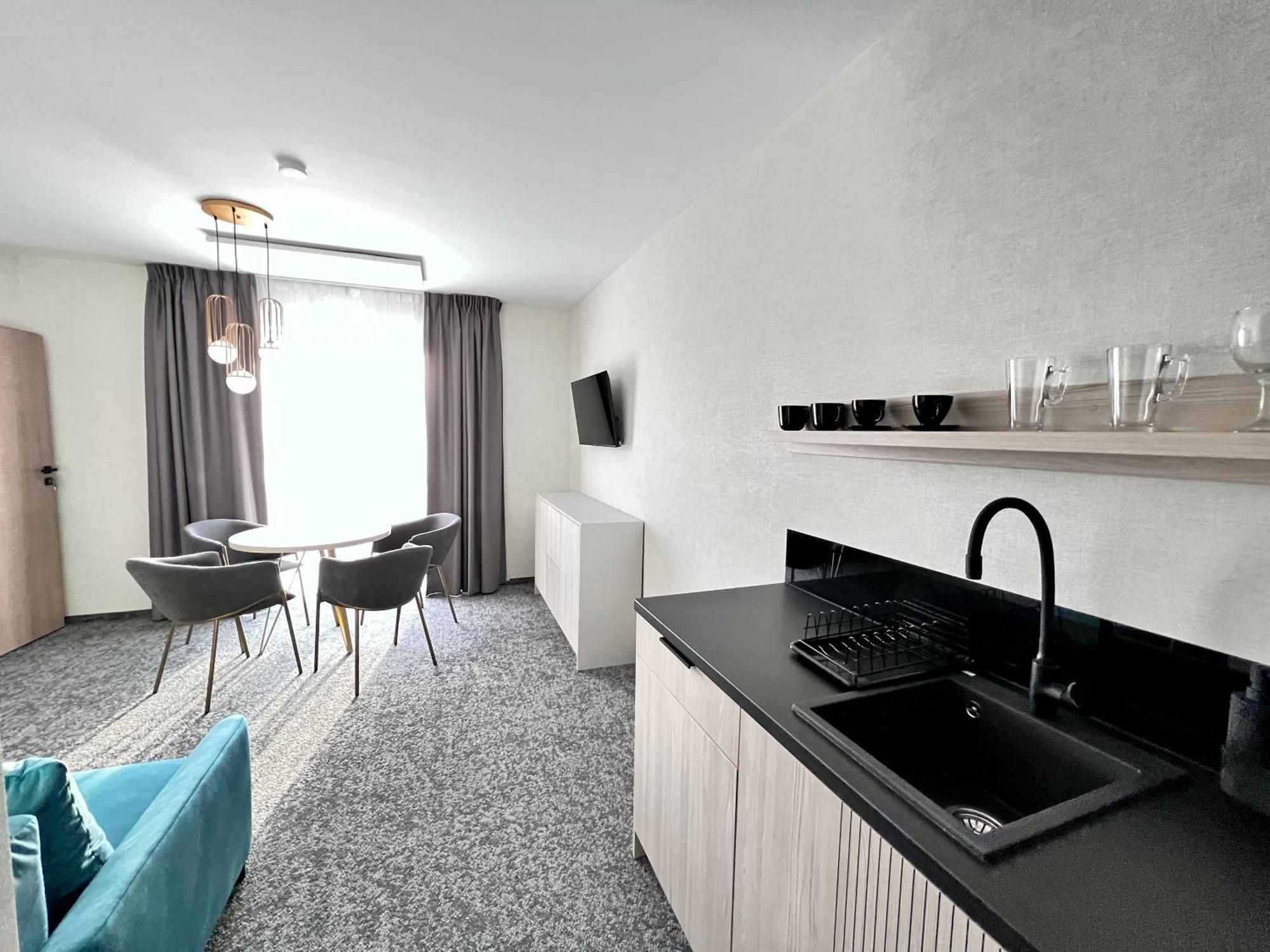 Silver Baltic Aparthotel Колобжег Екстериор снимка